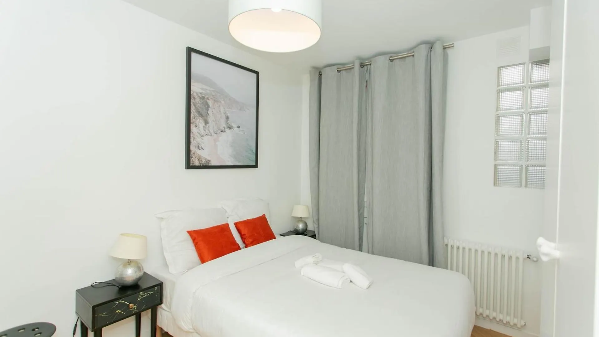 Bnbnova - Haussmann - 2Br Near Champs-Elysees Paris France