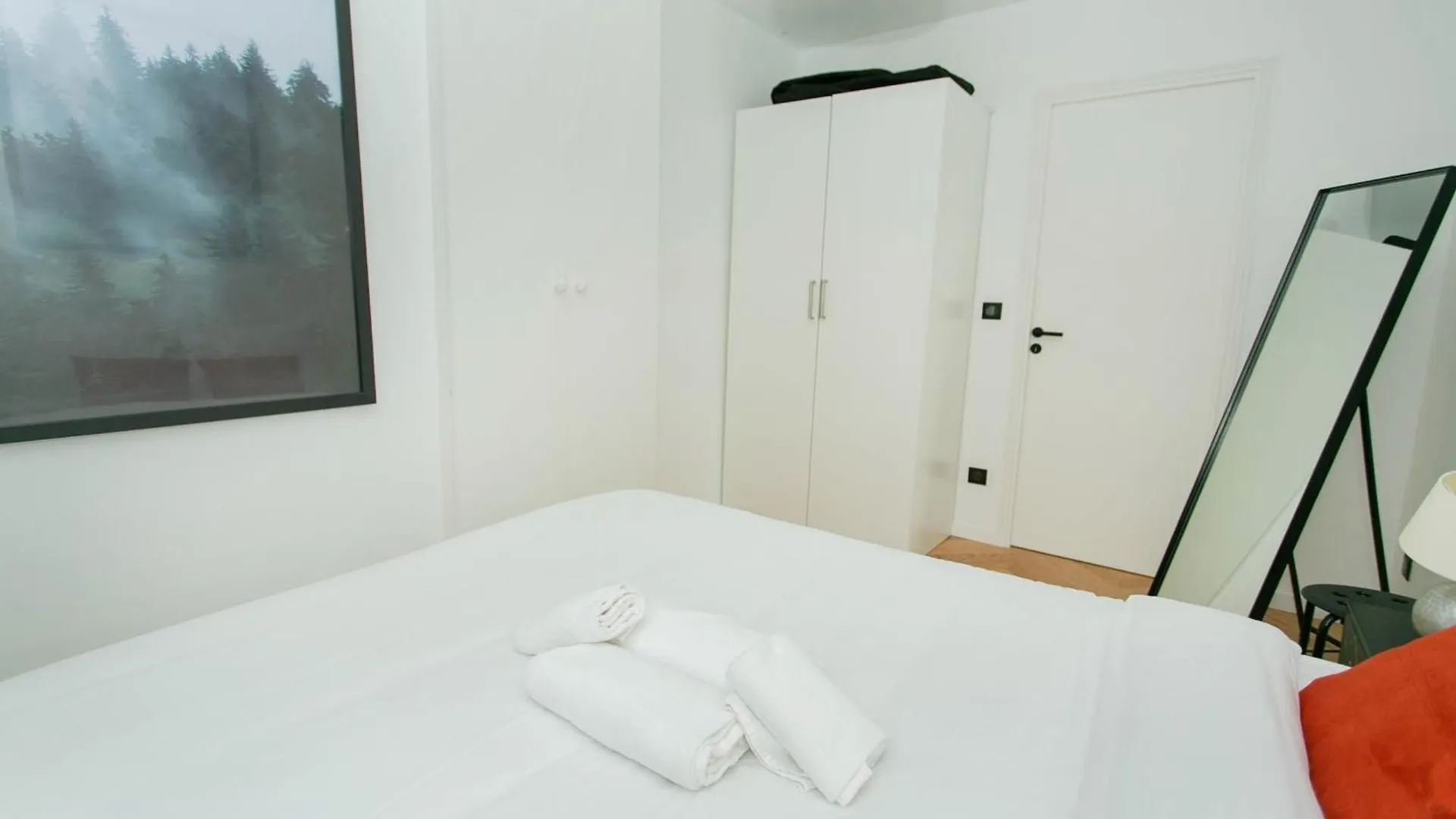 Bnbnova - Haussmann - 2Br Near Champs-Elysees Paris